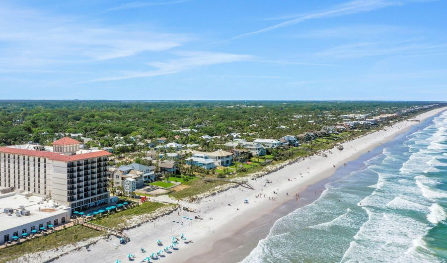 553 DAVID St, Atlantic Beach, FL 32233 - 2 Beds, 1 Bath