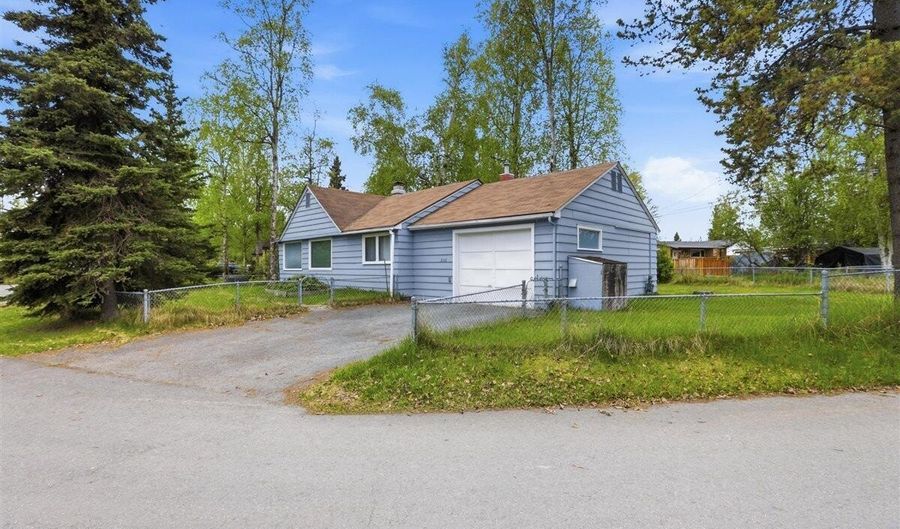 2101 Roosevelt Dr, Anchorage, AK 99517 - 2 Beds, 1 Bath