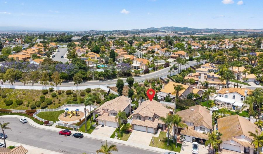 729 Mosaic Cir, Oceanside, CA 92057 - 4 Beds, 3 Bath