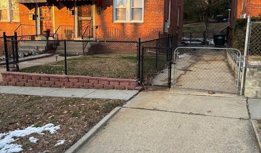 1808 MORRIS Rd SE, Washington, DC 20020 - 3 Beds, 2 Bath