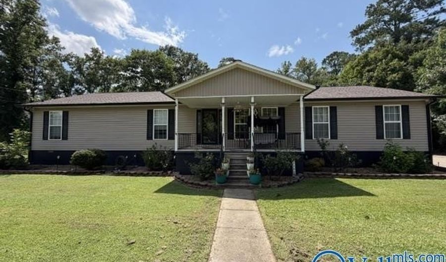 1105 Wood Ave SE, Attalla, AL 35954 - 3 Beds, 4 Bath