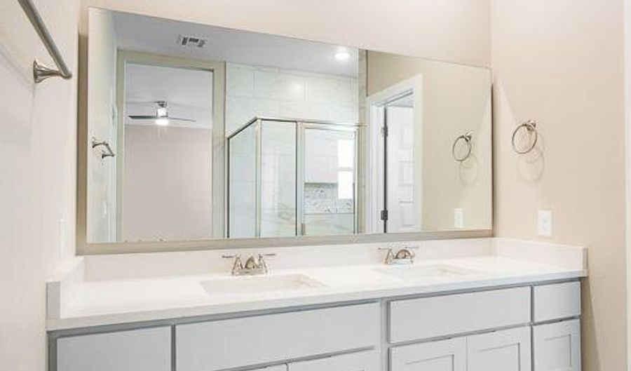 670 Davi's Greenwood Ct, Sinton, TX 79821 - 4 Beds, 3 Bath