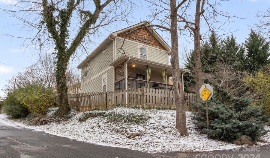 9 Annie St, Asheville, NC 28806 - 3 Beds, 2 Bath