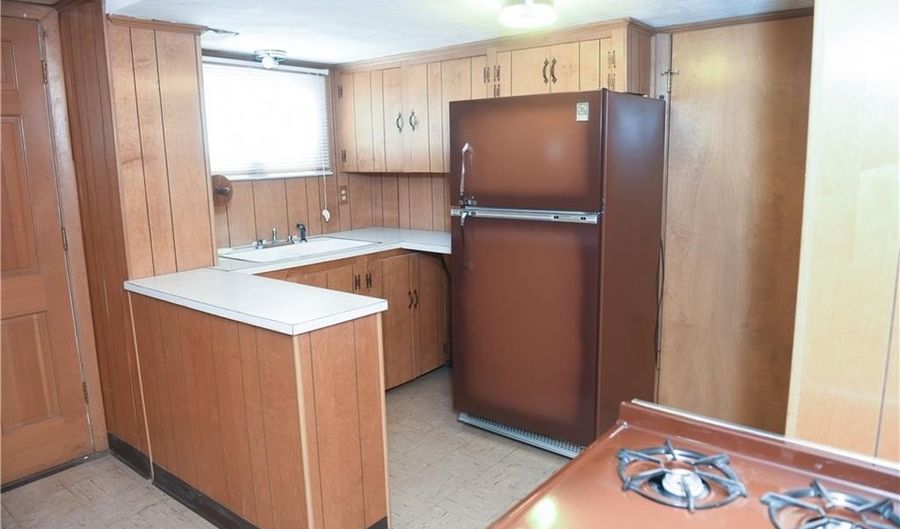 20 Bicentennial Way, North Providence, RI 02911 - 3 Beds, 2 Bath