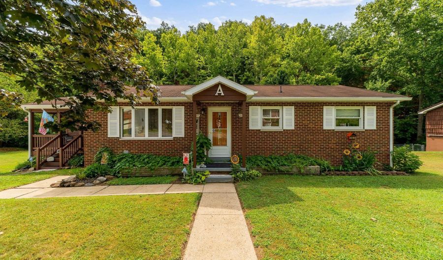 3822 Route 10, Barboursville, WV 25504 - 3 Beds, 2 Bath