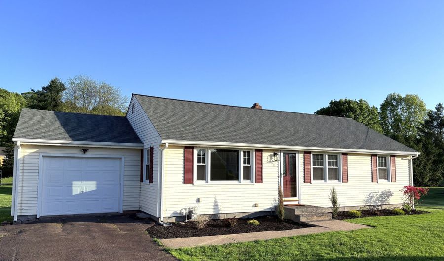 244 Spruce Brook Rd, Berlin, CT 06037 - 3 Beds, 1 Bath