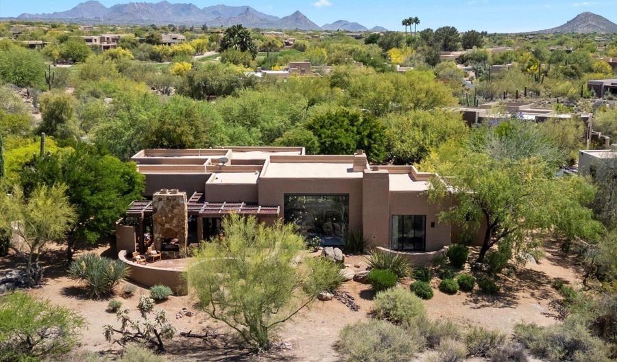 3120 ARROYO HONDO, Carefree, AZ 85377 - 3 Beds, 3 Bath