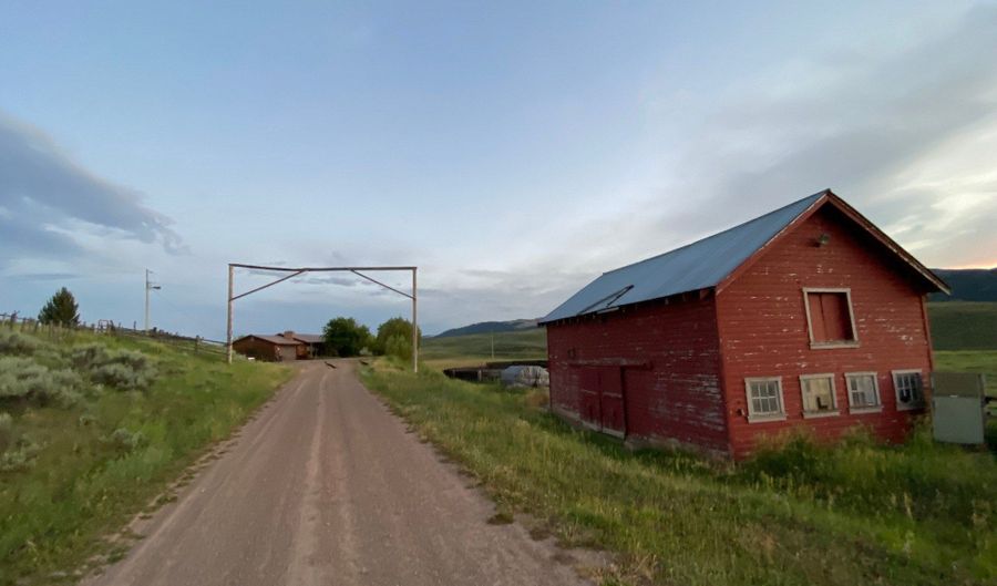 2406 SMOKEY Cyn, Auburn, WY 83111 - 5 Beds, 2 Bath