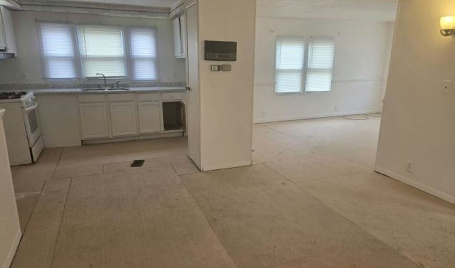4 Quarry Hill Ests 4, Akron, NY 14001 - 2 Beds, 1 Bath