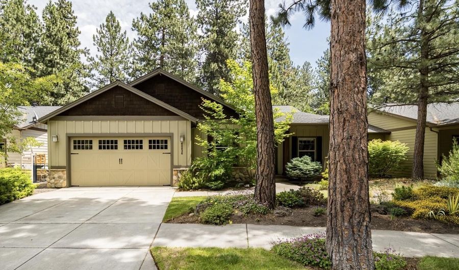 60836 Yellow Leaf St, Bend, OR 97702 - 3 Beds, 2 Bath