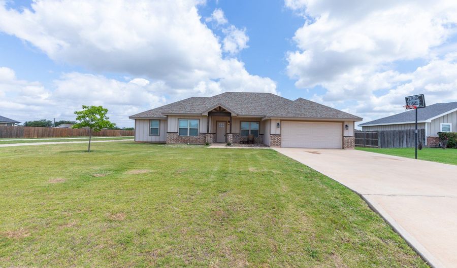 246 Foxtrot Ln, Abilene, TX 79602 - 4 Beds, 2 Bath