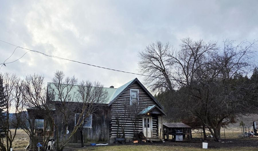 2477 CEDONIA ADDY Rd, Addy, WA 99101 - 3 Beds, 1 Bath