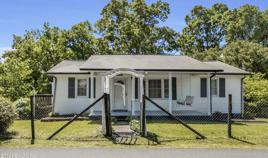 231 Elvin Hill Rd, Andersonville, TN 37705 - 3 Beds, 1 Bath