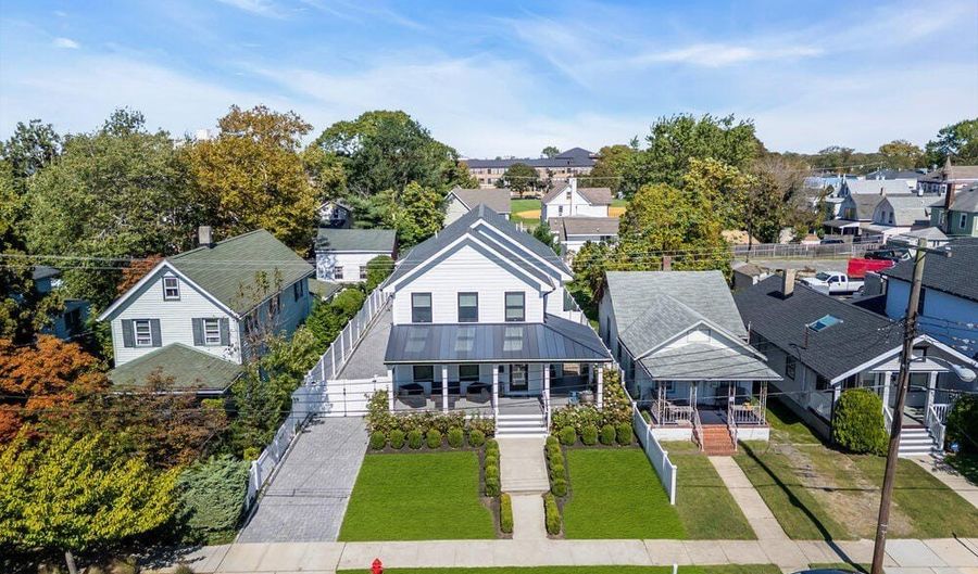 704 15th Ave, Belmar, NJ 07719 - 4 Beds, 4 Bath