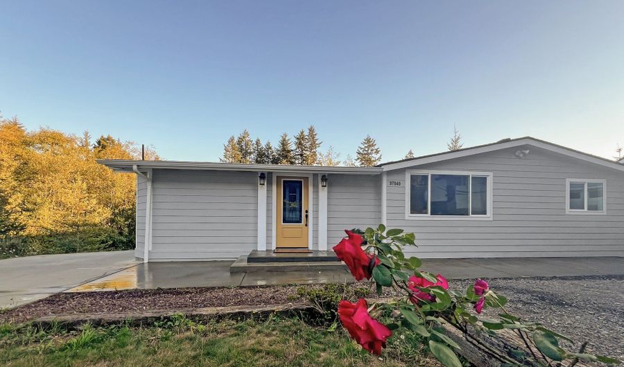 97040 Henderson, Brookings, OR 97415 - 3 Beds, 3 Bath