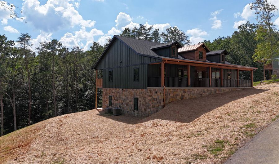 581 Bayside Blvd, Bean Station, TN 37708 - 5 Beds, 5 Bath