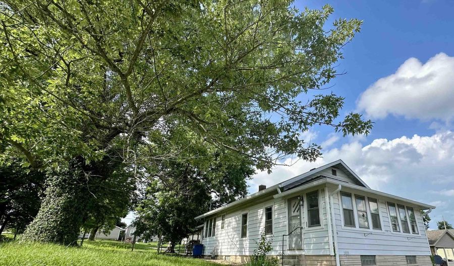 2019 13Th St, Bedford, IN 47421 - 3 Beds, 1 Bath