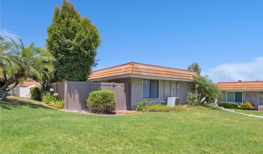 24792 Via San Marco, Aliso Viejo, CA 92656 - 3 Beds, 2 Bath