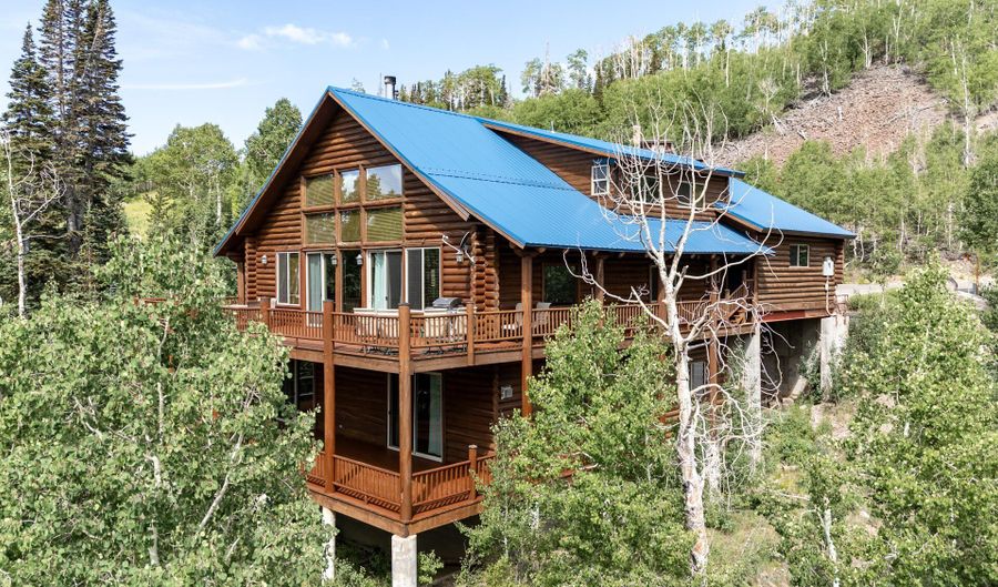 433 W Eagles Roost St, Brian Head, UT 84719 - 3 Beds, 4 Bath
