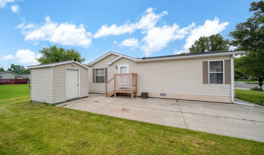 948 Savannah River Dr, Adrian, MI 49221 - 2 Beds, 1 Bath