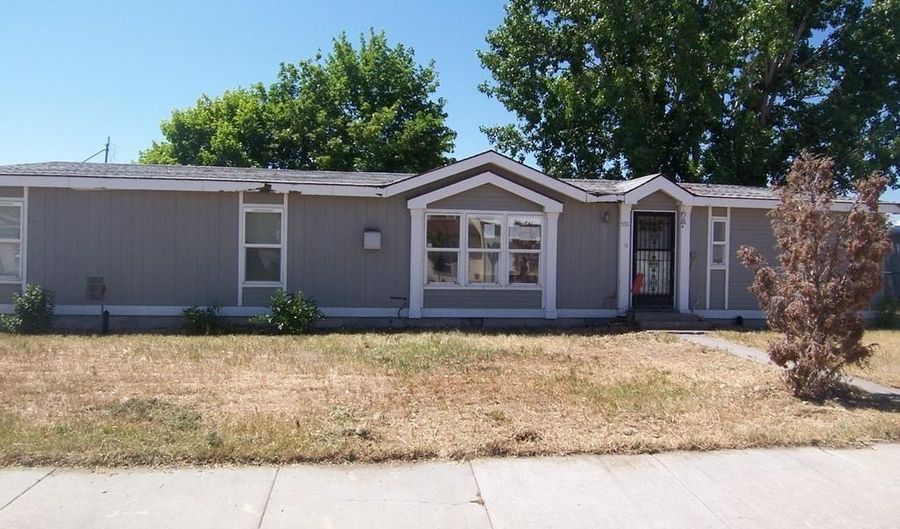 550 Knox St, Blackfoot, ID 83221 - 3 Beds, 2 Bath