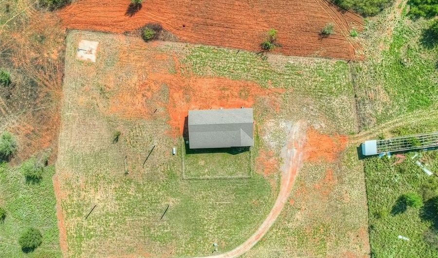 34061 MARINA DEL RAE, Anadarko, OK 73005 - 4 Beds, 3 Bath