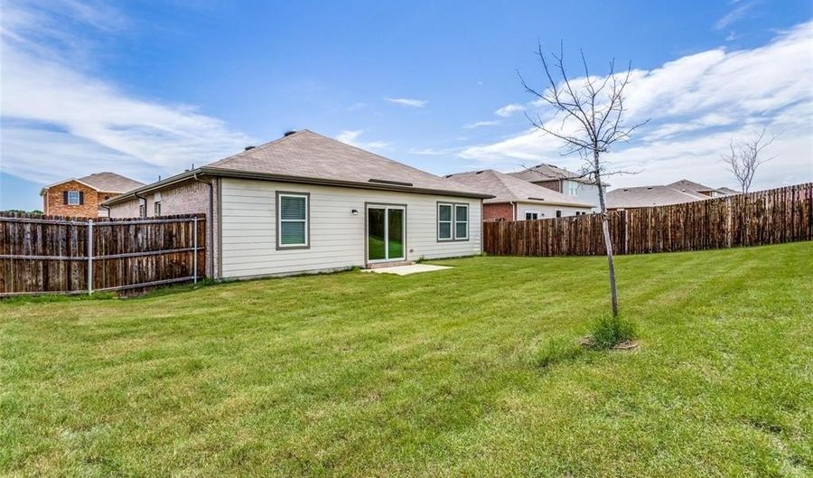 825 Cherry Blossom St, Anna, TX 75409 - 4 Beds, 2 Bath