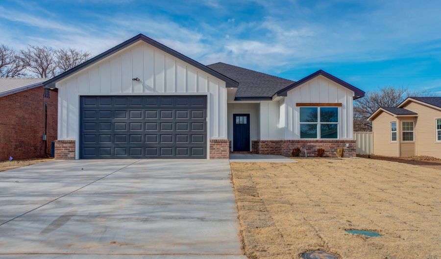 407 Ave M, Abernathy, TX 79311 - 3 Beds, 2 Bath