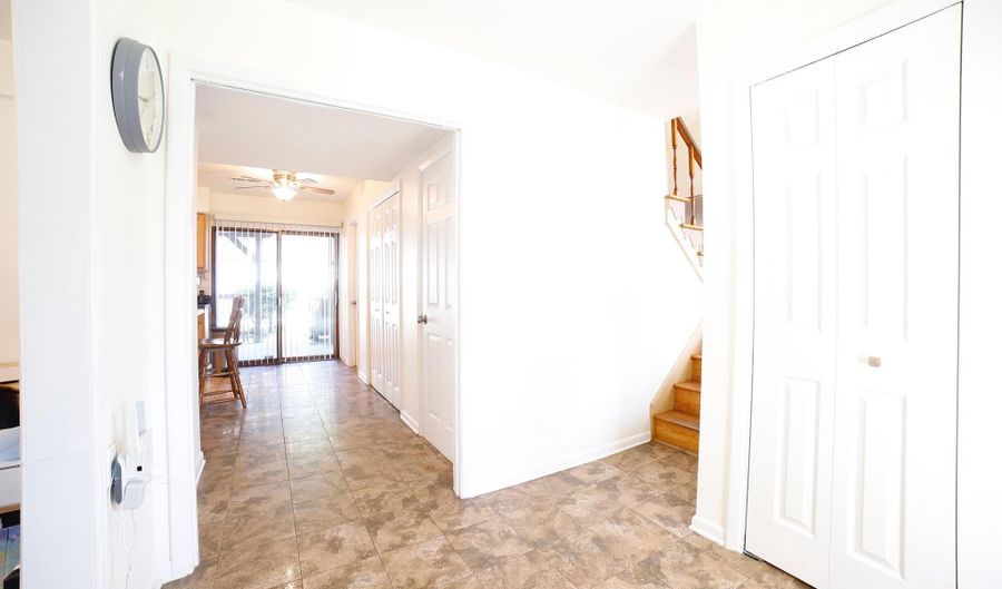399 HILLTOP Ln, Annapolis, MD 21403 - 4 Beds, 4 Bath