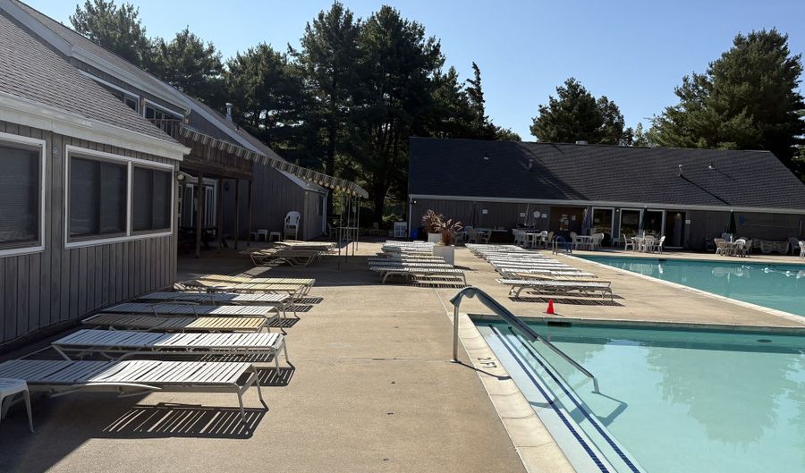 284 Opening Hill Rd 284, Branford, CT 06405 - 2 Beds, 2 Bath
