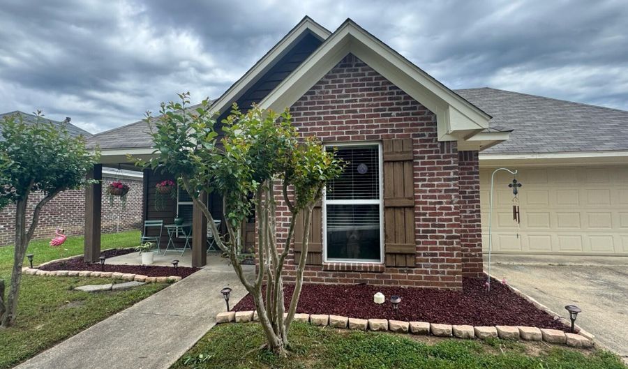 133 Blackstone Cir, Brandon, MS 39047 - 3 Beds, 2 Bath