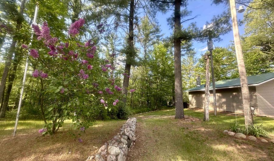 7051 WOODLAND Ln, Amherst, WI 54406 - 3 Beds, 3 Bath