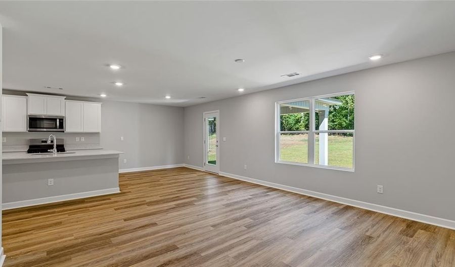 243 DRIVER Ln, Auburn, AL 36830 - 5 Beds, 3 Bath