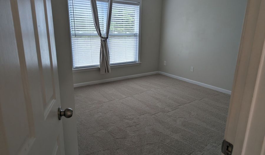 212 Autumn Trl, Acworth, GA 30102 - 4 Beds, 3 Bath