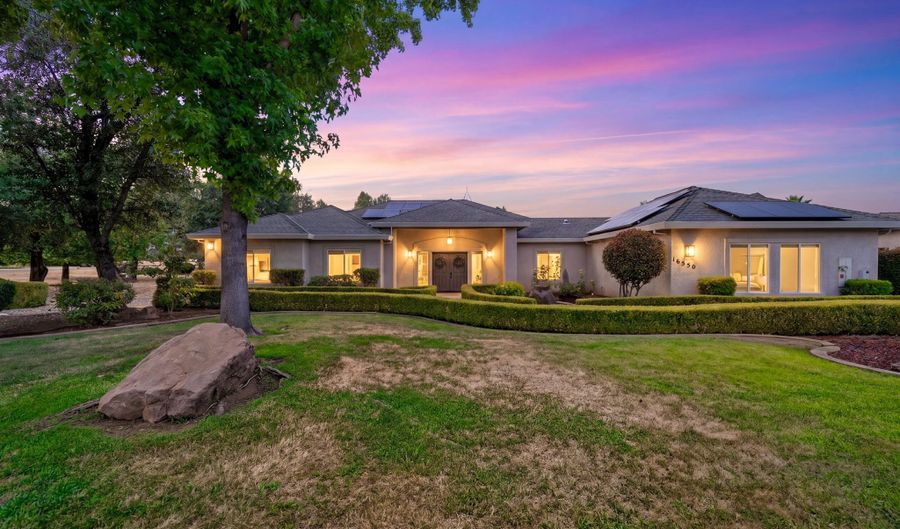 16550 Bamboo Ct, Anderson, CA 96007 - 3 Beds, 2 Bath