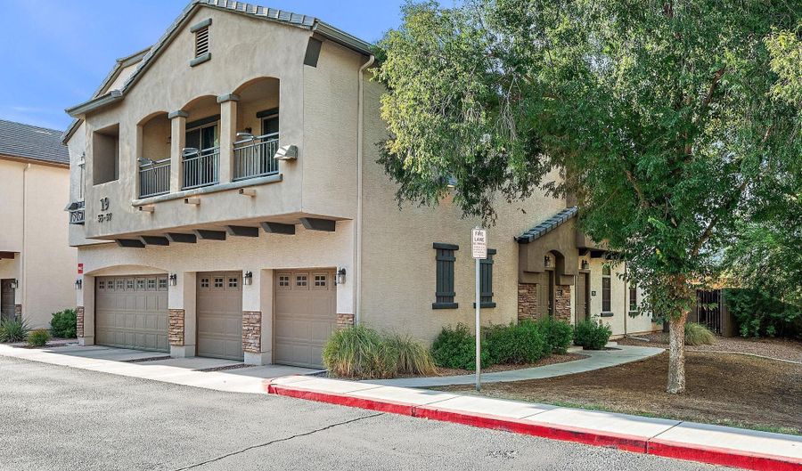 2727 N PRICE Rd 57, Chandler, AZ 85224 - 2 Beds, 2 Bath