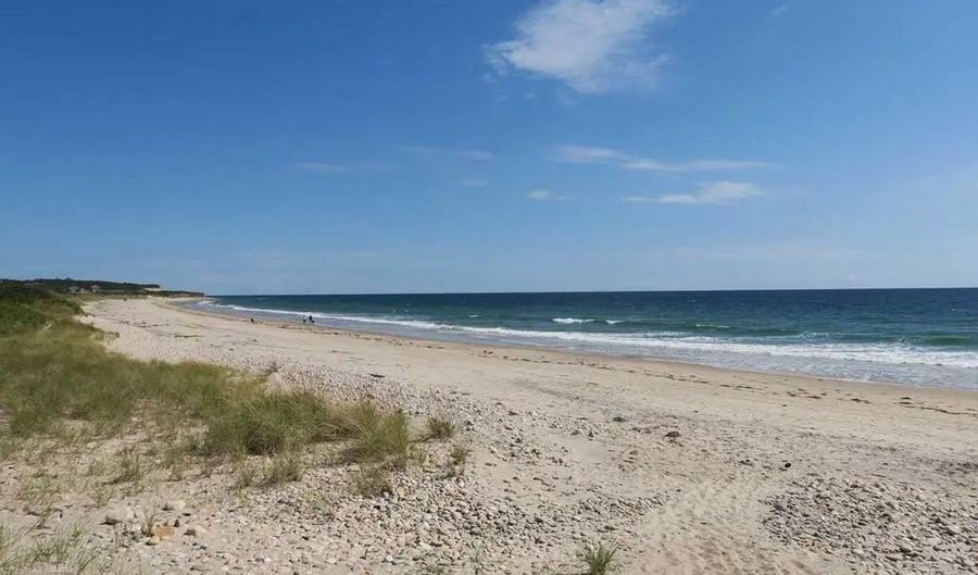 1720 Corn Neck Rd, Block Island, RI 02807 - 2 Beds, 2 Bath