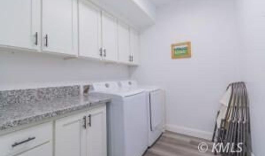 665 S Shelter Cove Dr, Big Water, UT 84741 - 3 Beds, 2 Bath