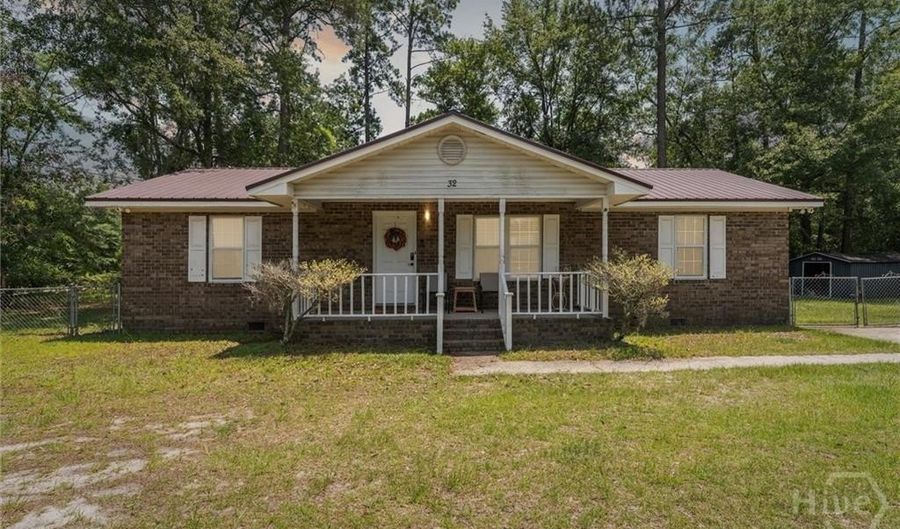 32 Gregory Ct, Allenhurst, GA 31301 - 3 Beds, 2 Bath