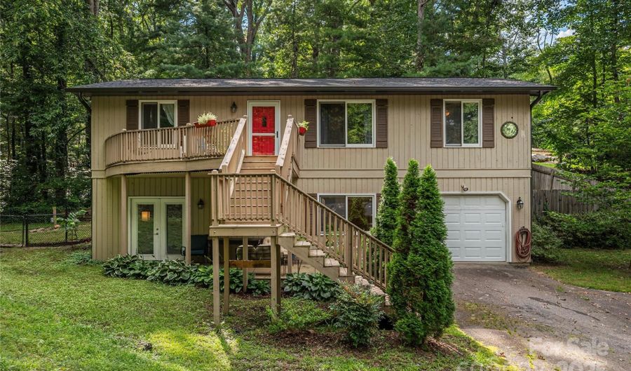 2 Muirfield Ct, Arden, NC 28704 - 3 Beds, 3 Bath