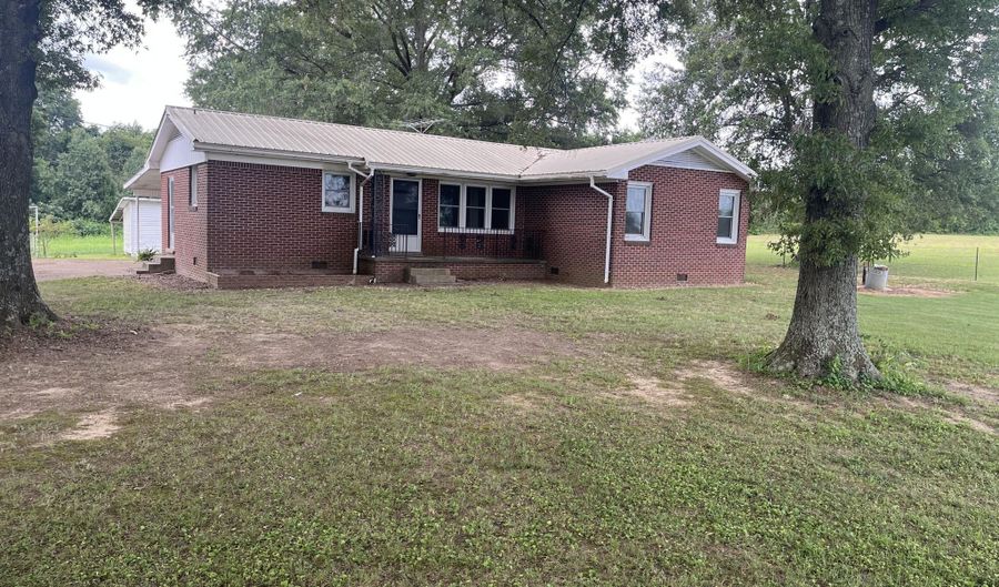 102 Evans Ln, Alamo, TN 38001 - 3 Beds, 2 Bath