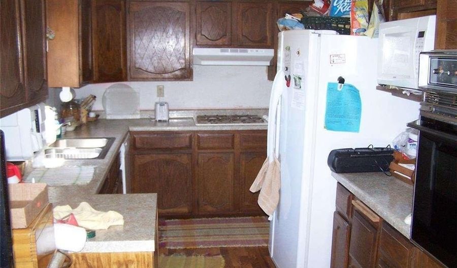 2275 90th St SW, Appleton, MN 56208 - 4 Beds, 2 Bath