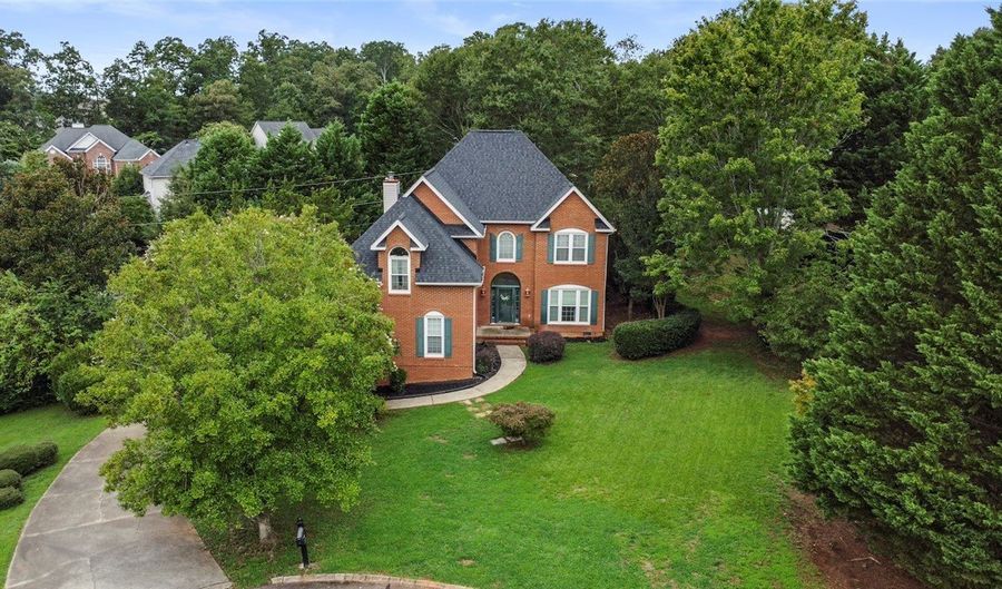104 Roxbury Ct, Anderson, SC 29625 - 4 Beds, 3 Bath