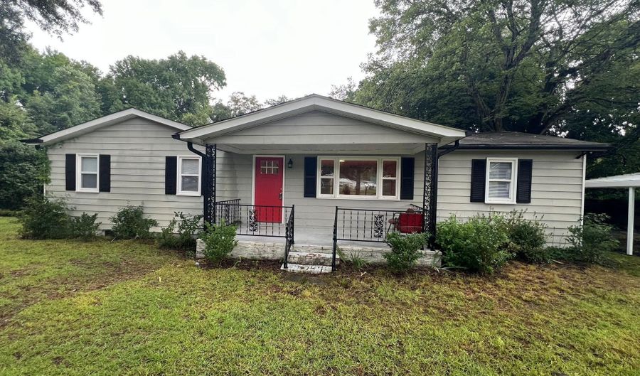 1300 Davis Dr, Apex, NC 27523 - 4 Beds, 2 Bath