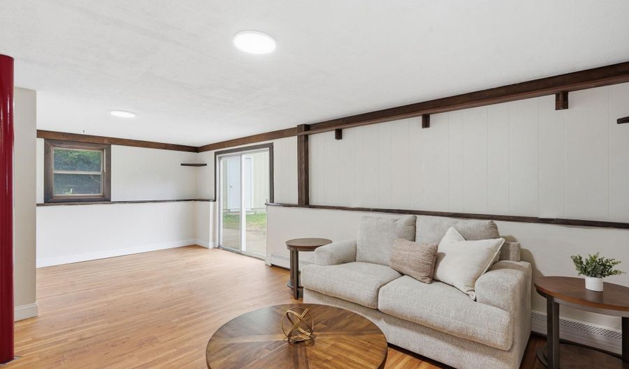 632 Raymond Rd, Chester, NH 03036 - 4 Beds, 2 Bath