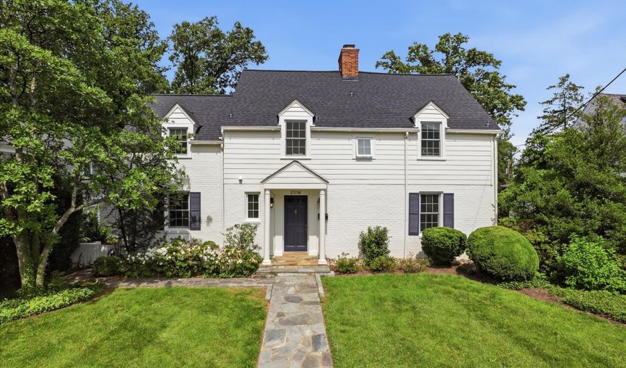 2316 N STAFFORD St, Arlington, VA 22207 - 5 Beds, 4 Bath
