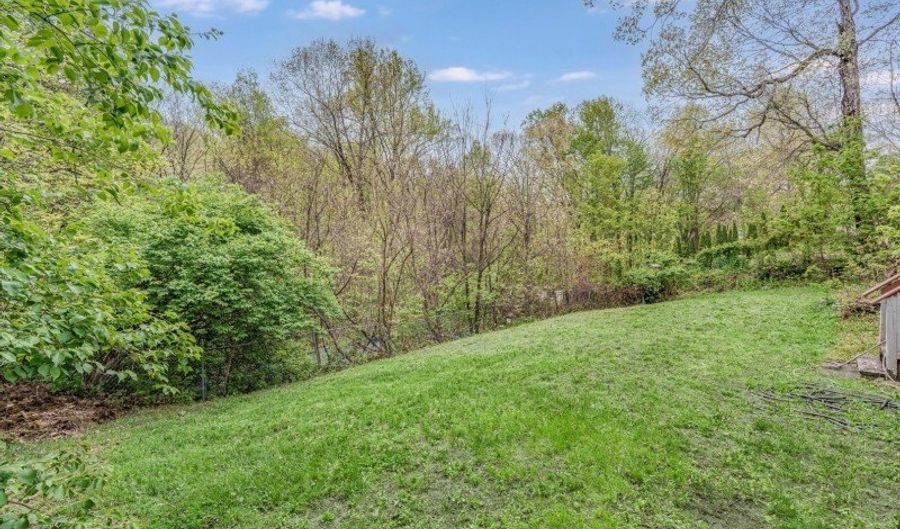 47 Woodland Dr, Alloway, NJ 07462 - 3 Beds, 2 Bath