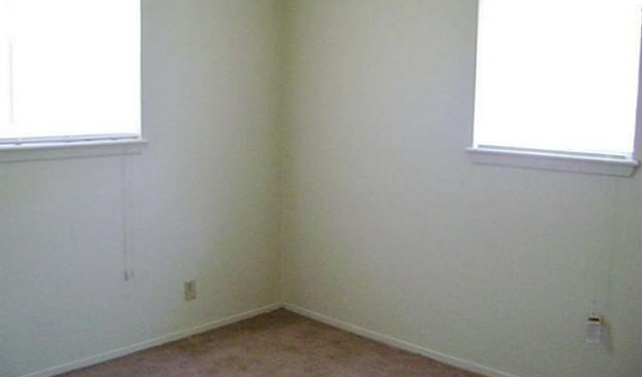 628 Kirkwood St, Abilene, TX 79603 - 2 Beds, 1 Bath
