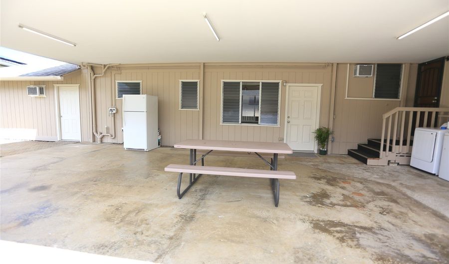 46-145 Haiku Rd, Kaneohe, HI 96744 - 6 Beds, 5 Bath