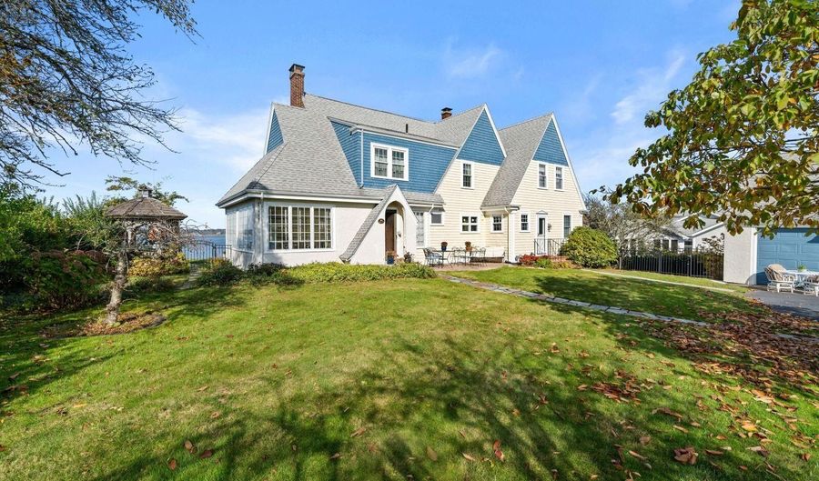 35 Benedict Rd, Bourne, MA 02532 - 5 Beds, 4 Bath